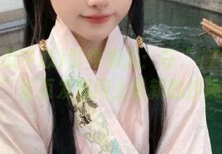引领潮流：在“17吃瓜中心”首页发现网上最新的沙雕！