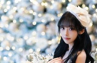 51今日吃瓜，首页好不热闹，这网中心就像是无尽的表演舞台，心里默默想剧本。