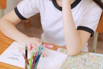 吃瓜不止今日，51吃瓜带你永久解锁新鲜事！