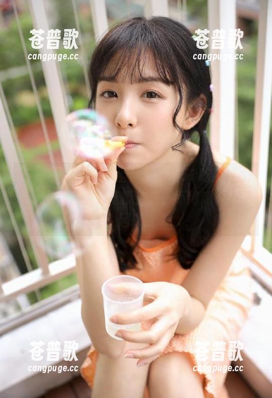 椅子坐累了？用51吃瓜网app，在线观看，吃瓜加倍，不离席也能嗨起来！