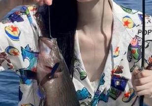 51吃瓜网红网”的视频能不能不要那么上头，一边看一边想“这是要闹哪样？