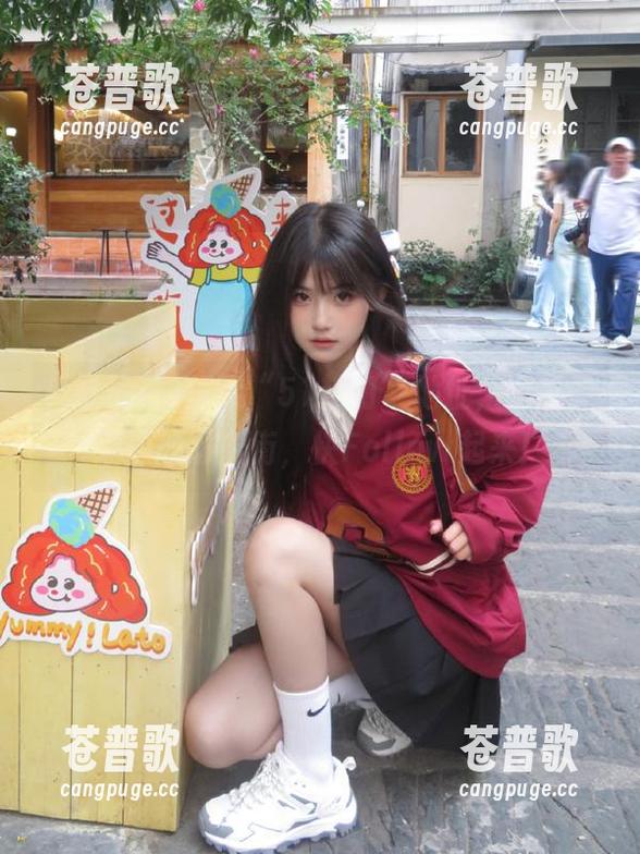 探索“51热门”地址，吃瓜最潮流的那条街，快Follow起来！