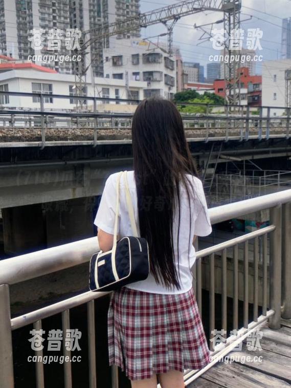 瓜在“718.st”的舞台上串场，快收藏，保持你的好奇心独领风骚！