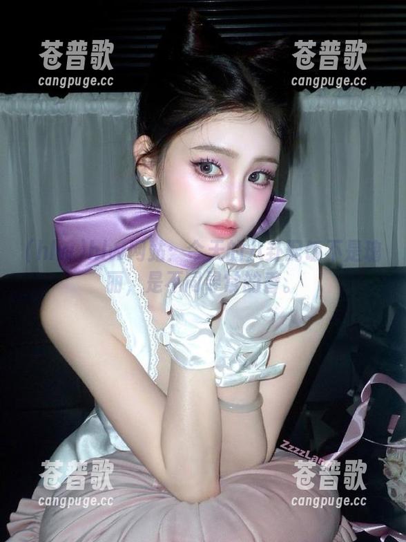 hlw网站：今天的八卦配饭不是瑰丽，是不同寻常的香。
