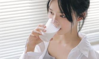 zztt60.ccm网站的黑料量产工厂，感觉一不小心就能成网红！