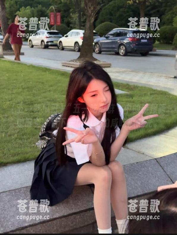 “五一吃瓜群”中的链接跨越时空，留下一段独特的咸吃瓜时光。
