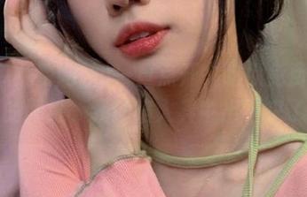 一旦点开“吃瓜免费网站”的网址，我就陷入其中出不来了…