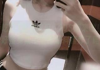 吾爱吃瓜：iOS版来啦！你准备好接受数不清的爆料轰炸了吗？