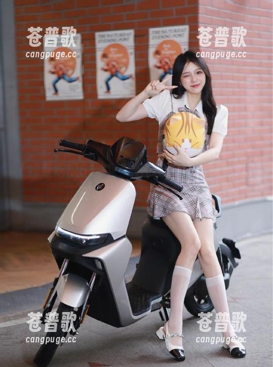 我爱吃瓜51在线，瓜友们正在现场目睹爱情和青涩