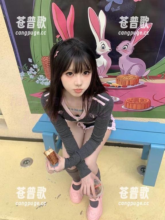 网曝吃瓜 网曝吃瓜的入口是个奇境,推开时我感觉到了一丝微妙的震撼…