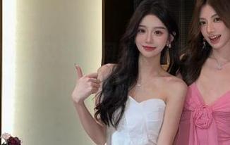 又逛到网曝吃瓜首页，感觉自己就像个正在追剧的吃瓜群众！