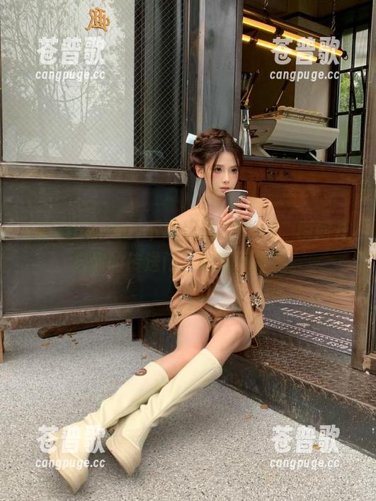 黑料668su 下载黑料668su,瞬间开启你的传送门,吃瓜不停顿。