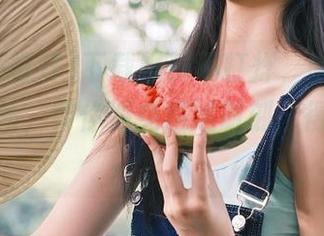 下载黑料不打烊，随时关注官网最新，帮你避免尴尬时刻，得瑟不成？