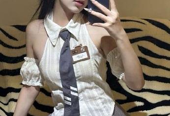 在tt黑料不打烊官网，别忘了点根冰淇淋，这瓜可得慢慢品啊！