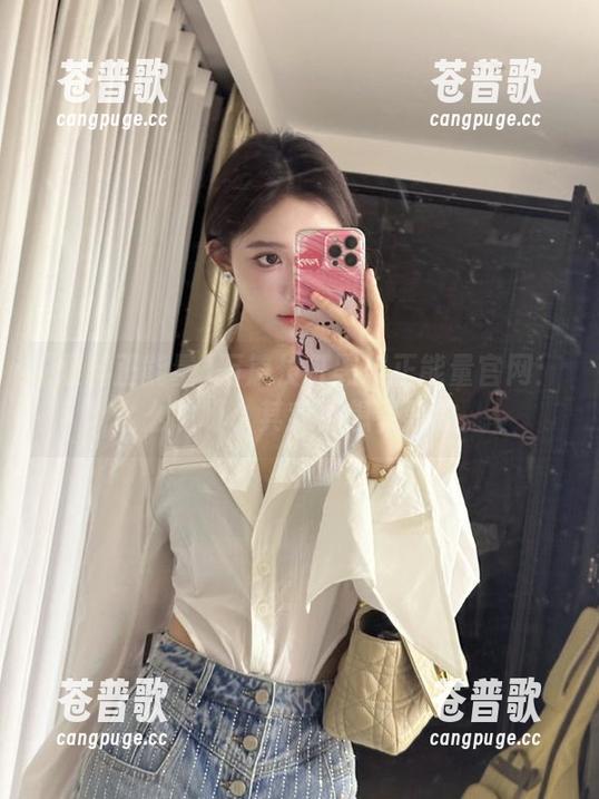 万篇长征黑料正能量官网：么么哒呀，其实更想看黑的。