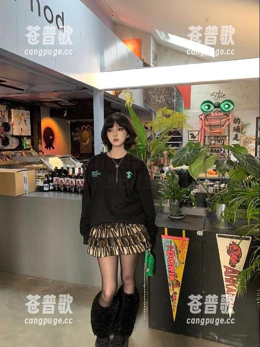 黑料福利官网：听说又有劲爆的八卦？我已经坐不住了。