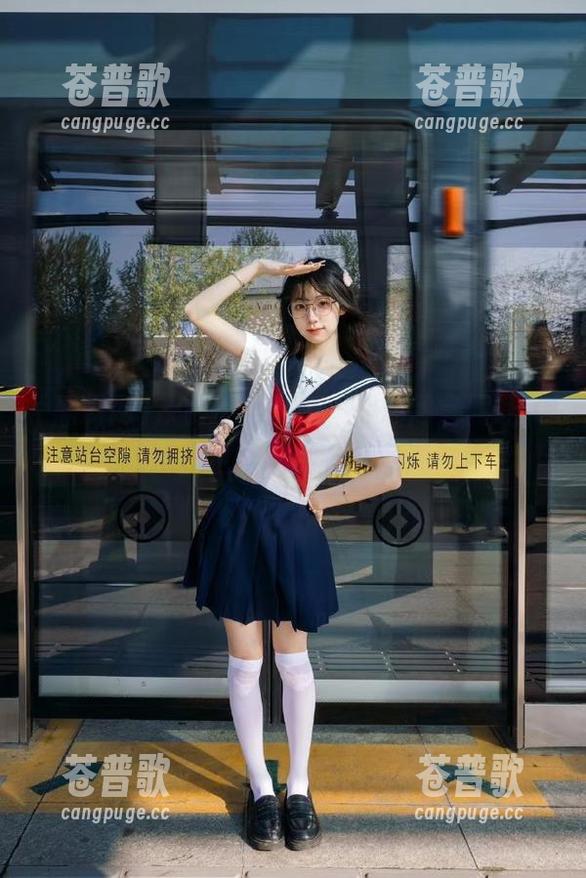 从此不再孤单，黑料网官网让iOS用户也能拥抱八卦风潮！